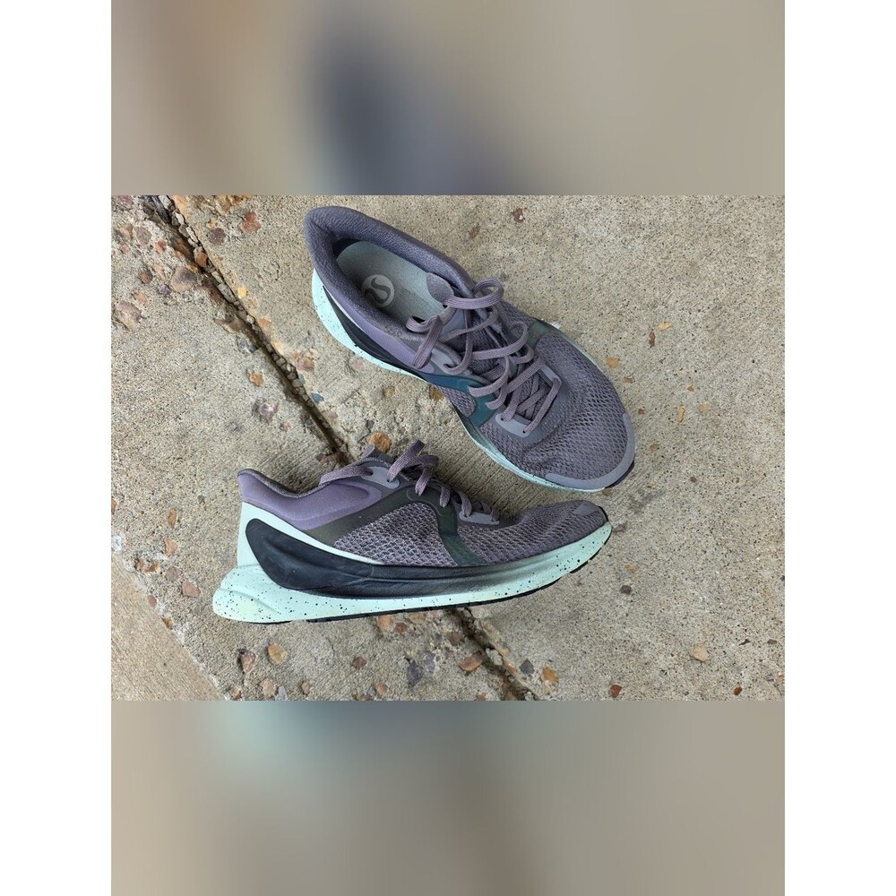 Lululemon Blissfeel Run Women's Size 9 Running Shoes Gray